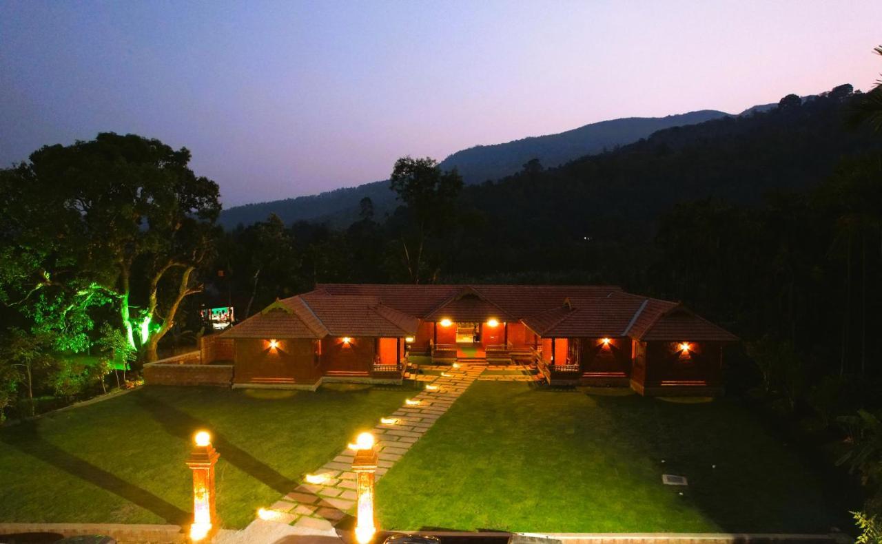Parampara Resort By Malnadstays Kalasa Exterior photo