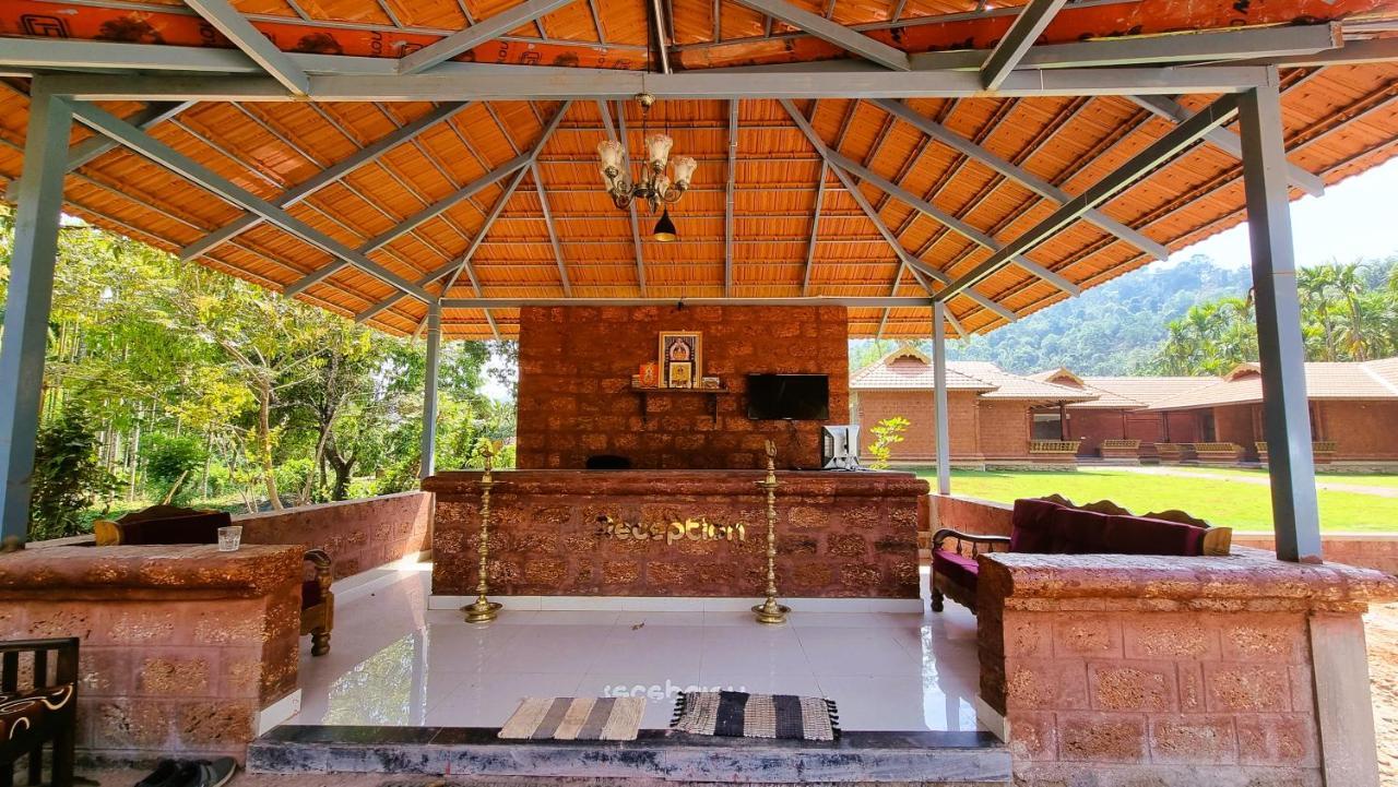 Parampara Resort By Malnadstays Kalasa Exterior photo