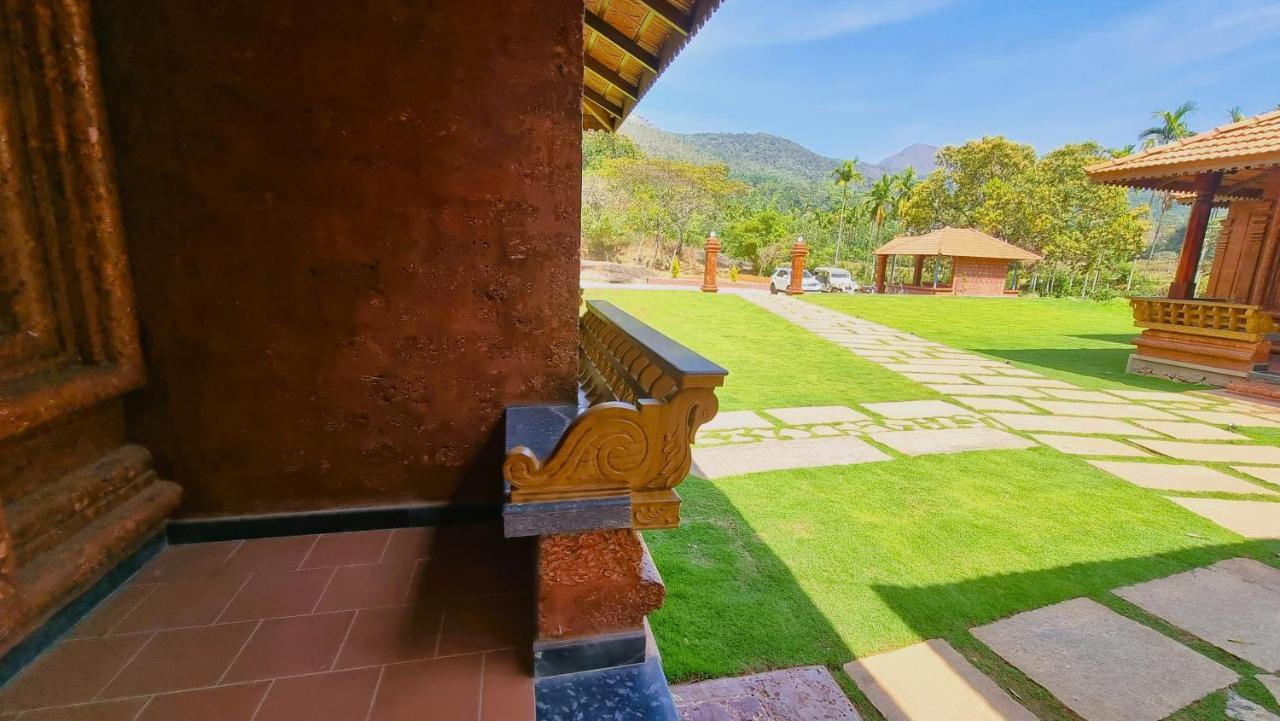 Parampara Resort By Malnadstays Kalasa Exterior photo